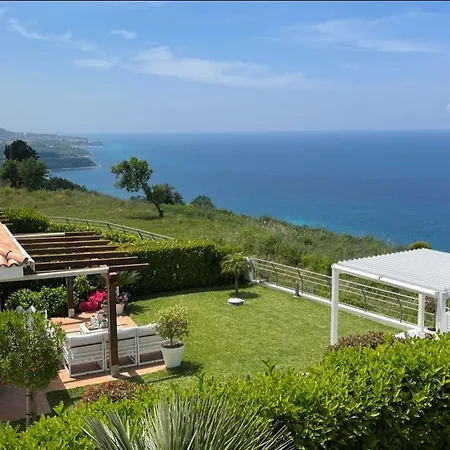 Willa Casa La Perla, A Luxury