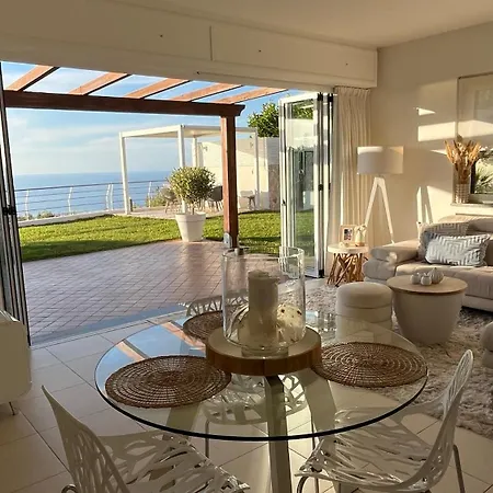 Casa La Perla, A Luxury 빌라 잠브로네