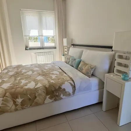 Casa La Perla, A Luxury 빌라 잠브로네